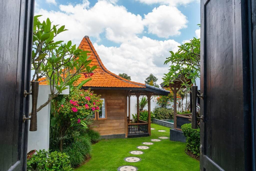 Berawa Canggu Stylish Joglo 3 Bedrooms Private Villa With Private Pool Екстериор снимка